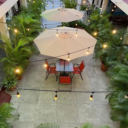 Hotel El Reformador Puerto Barrios Exterior foto